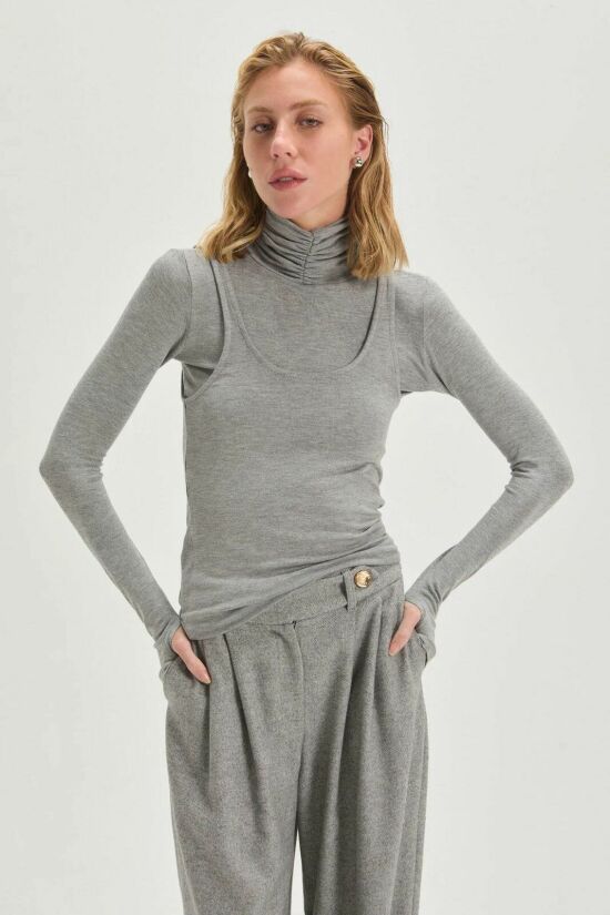 Imagem de Blusa Mari Cinza Mescla Le Blog